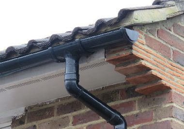 Top-rated Lynnwood gutter service in WA near 98037